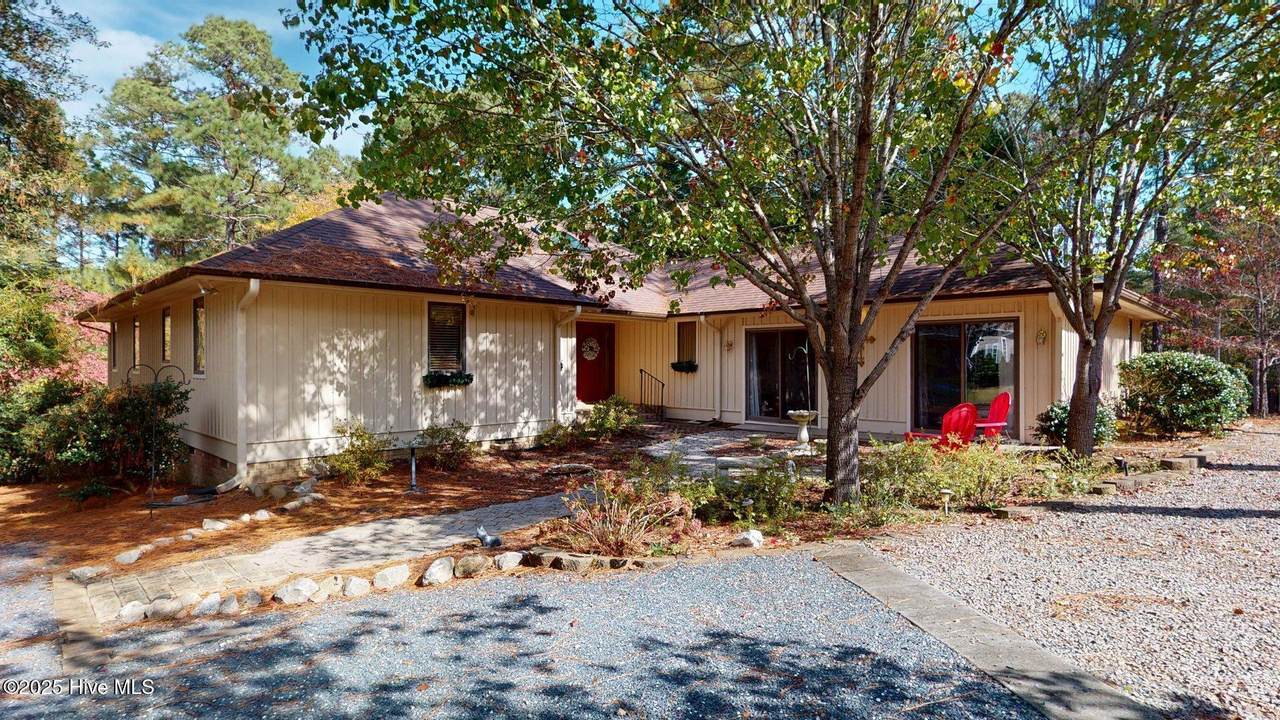 57 Cardinal Drive - Photo 1