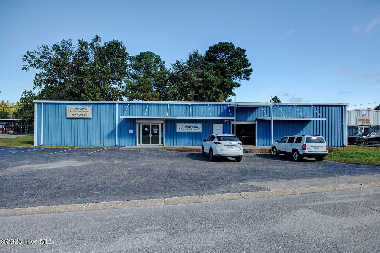 1939 Kent Street - Photo 1