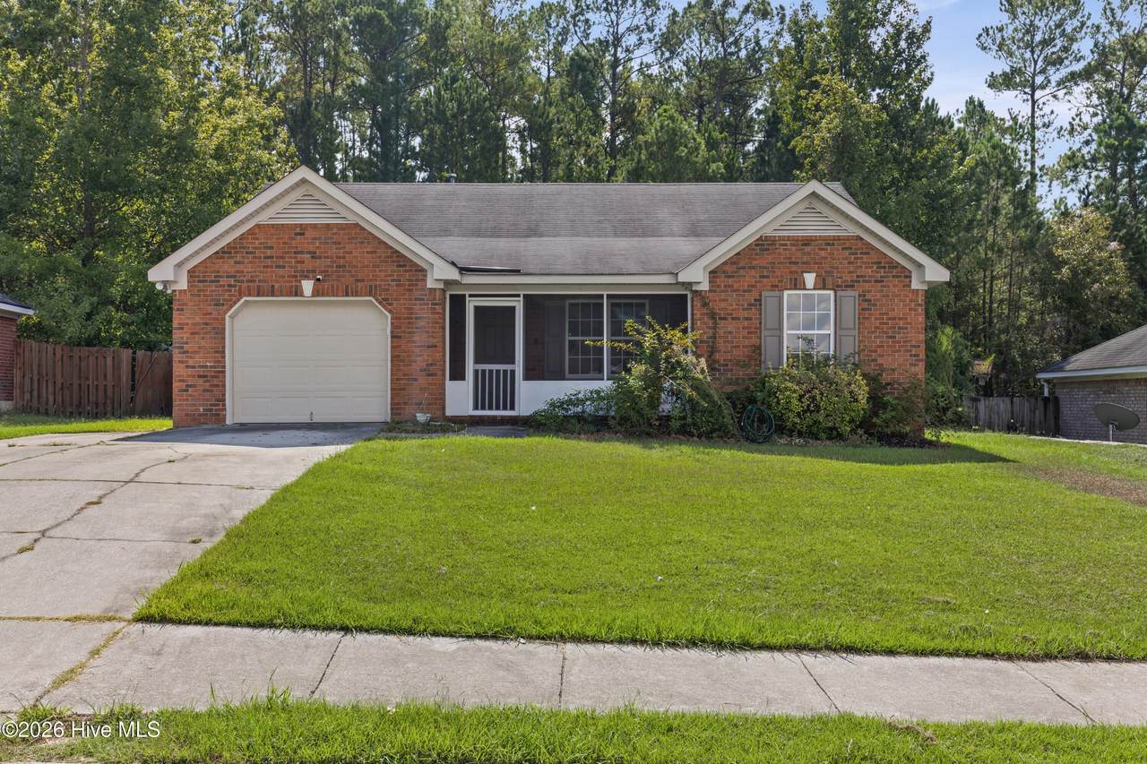 4522 Pineview Lane - Photo 1
