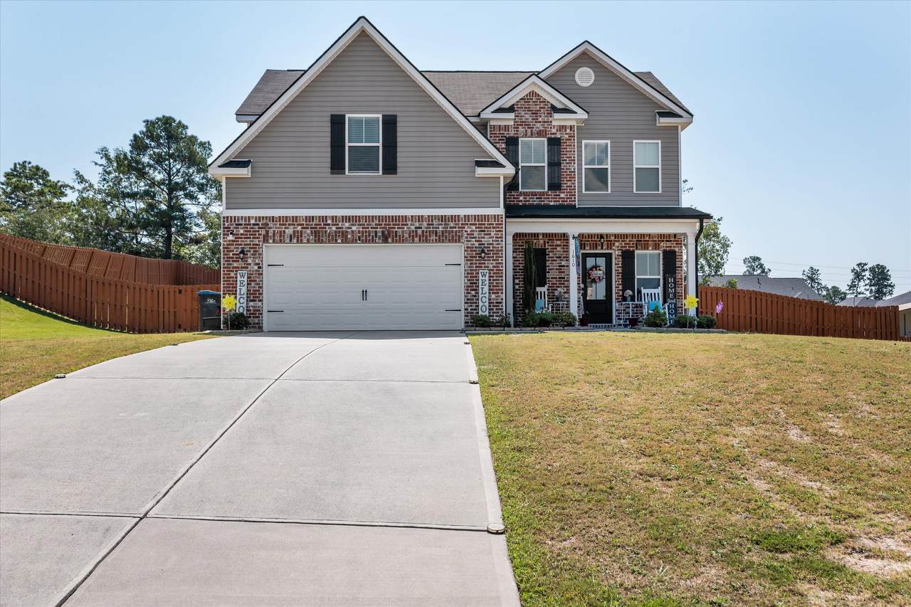 1610 Jonathan Place - Photo 1