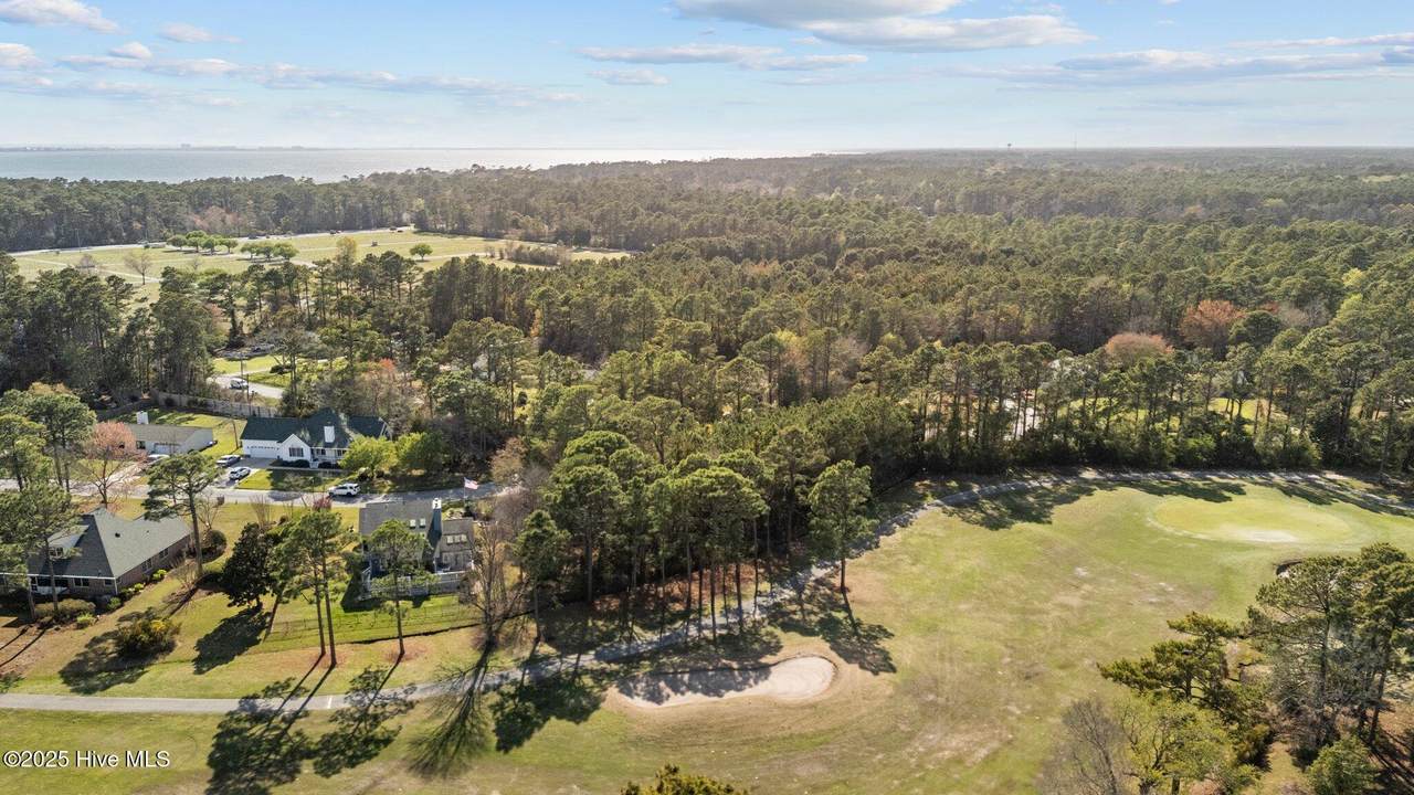 215 Oak Drive - Photo 1