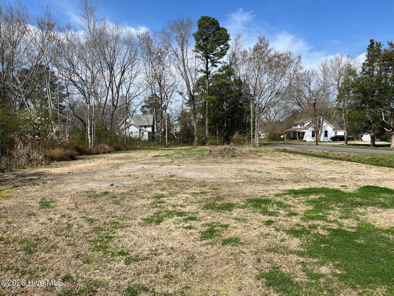300 Spencers Avenue - Photo 1