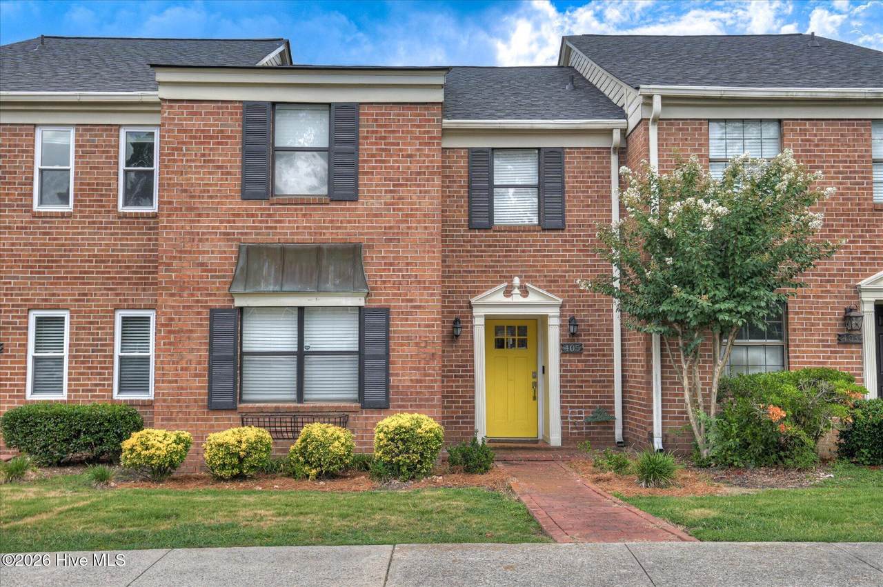 405 Folkstone Circle - Photo 1