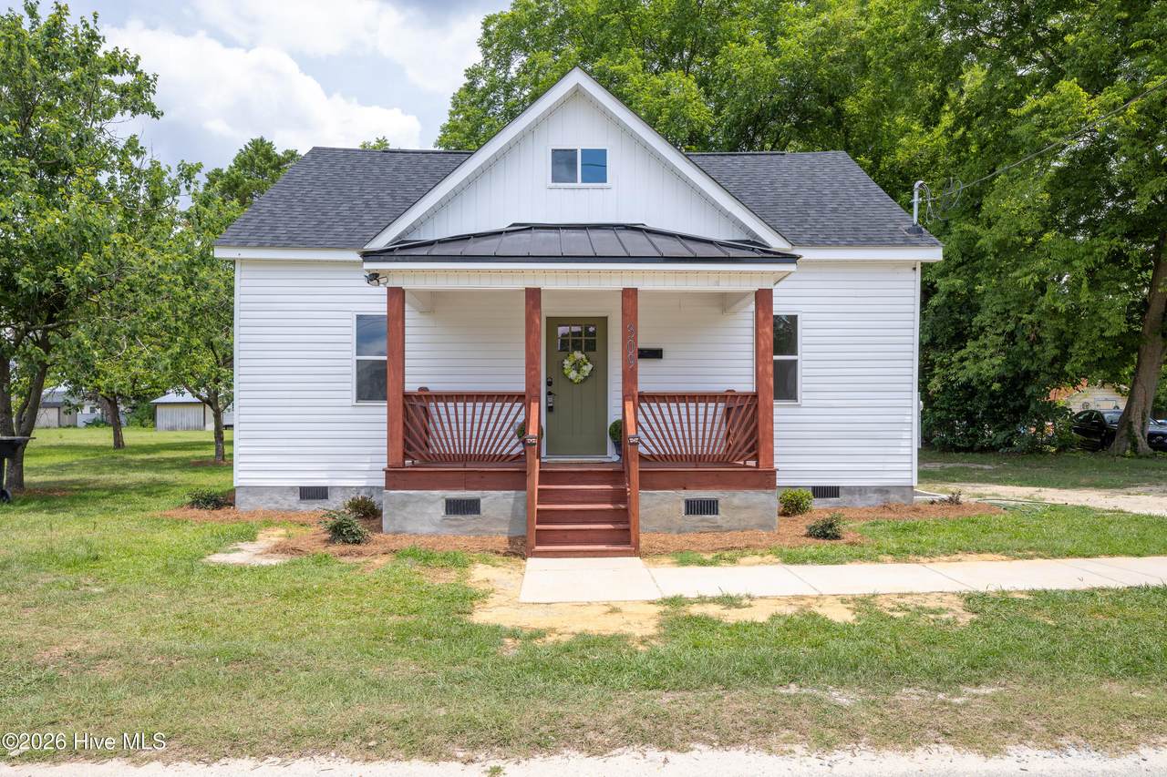 309 Stetson Street - Photo 1
