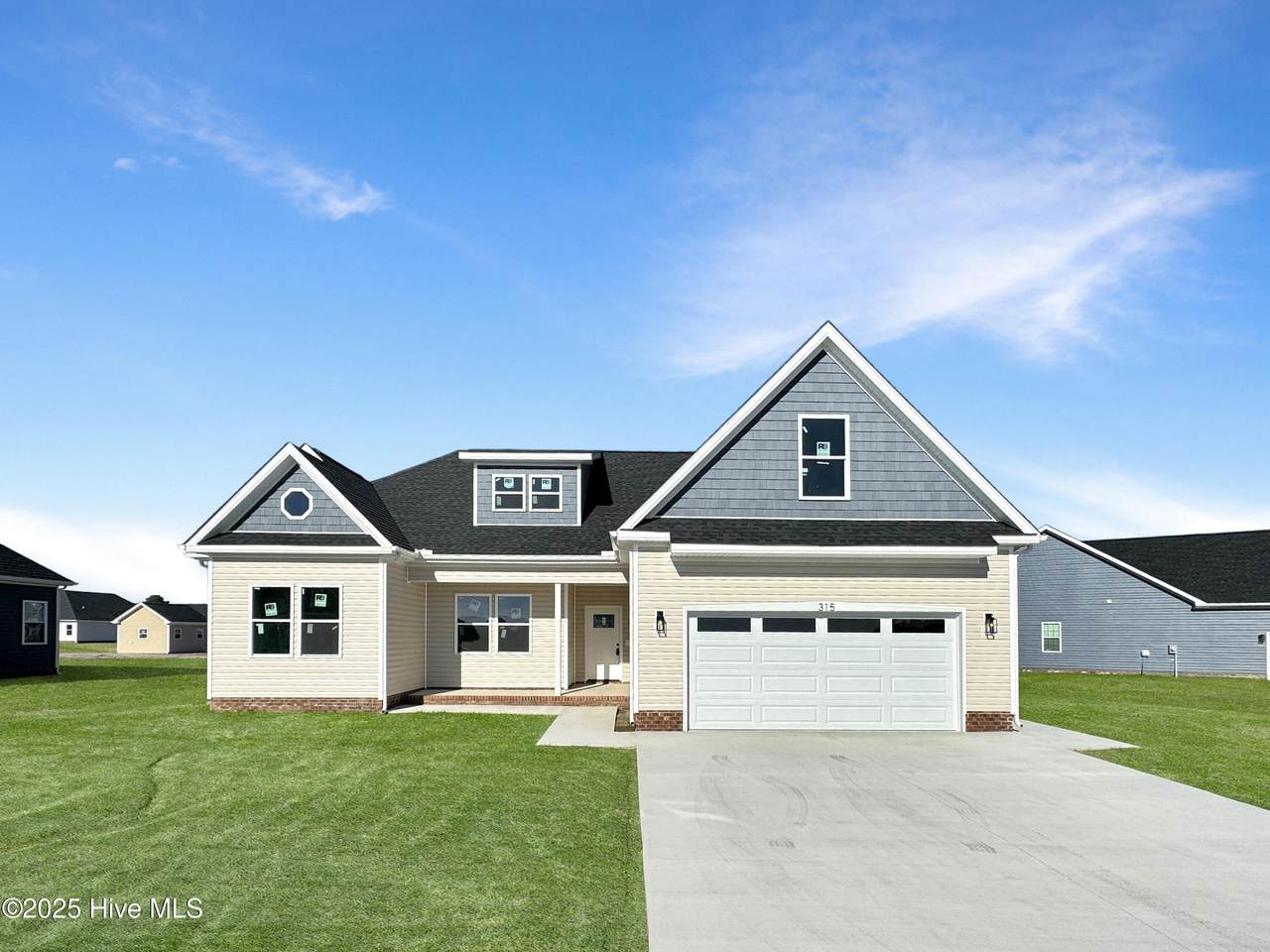 1061 Staysail Drive - Photo 1