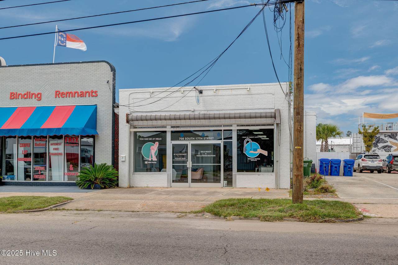 708 17th Street - Photo 1