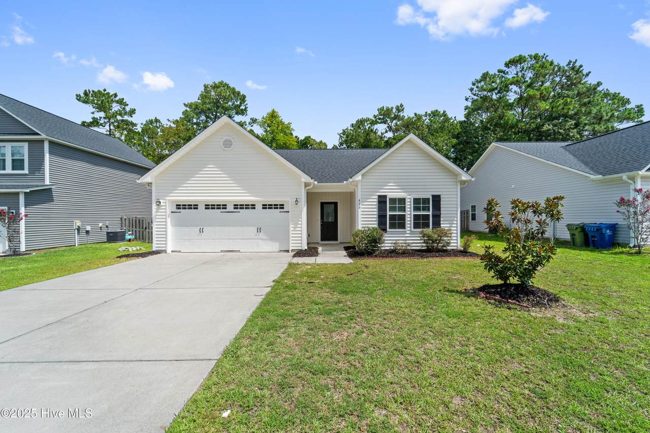 428 Ridgeway Drive - Photo 1