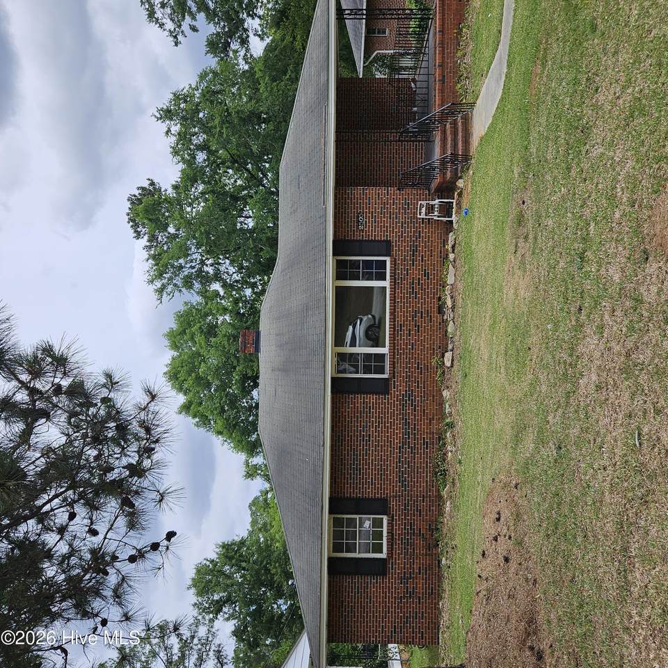 2505 Smith Street - Photo 1