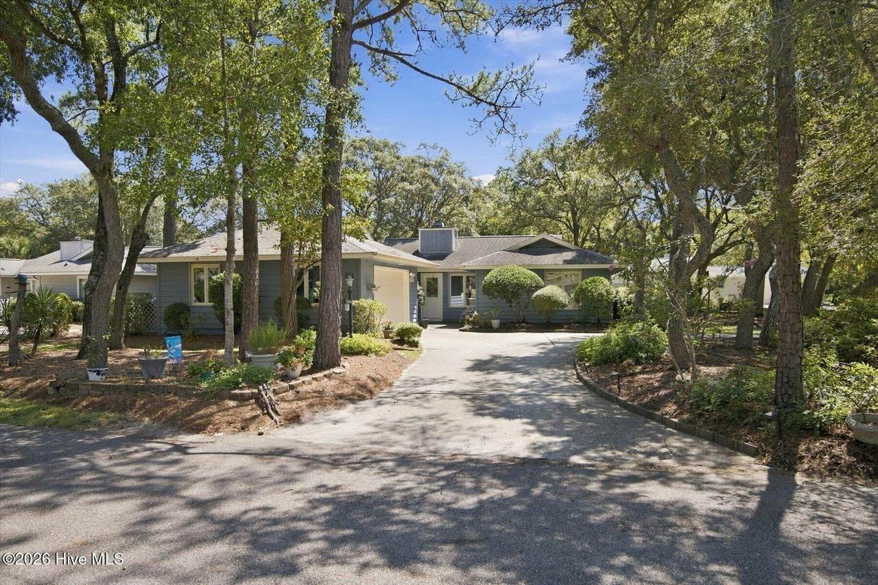 611 Camellia Lane - Photo 1