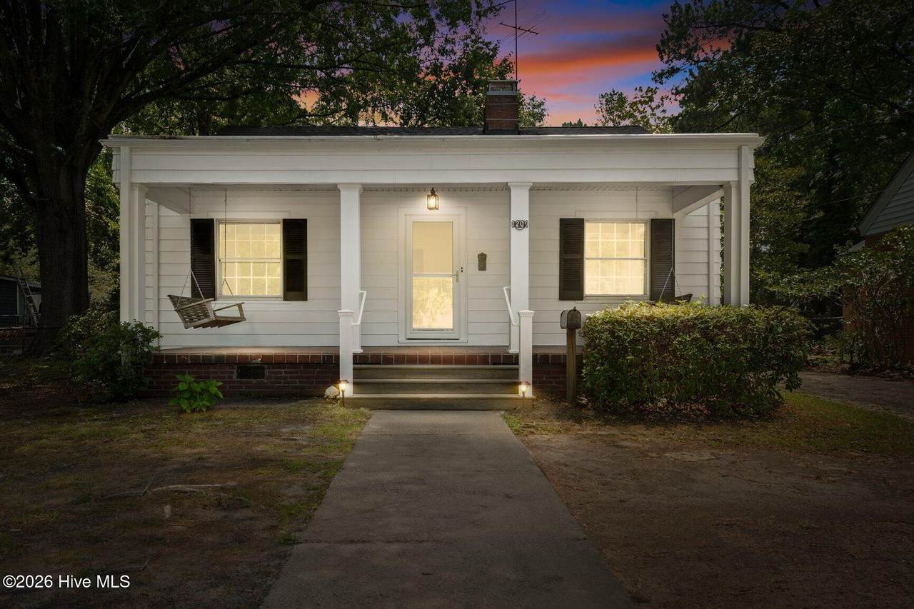 1209 Thomas Street - Photo 1