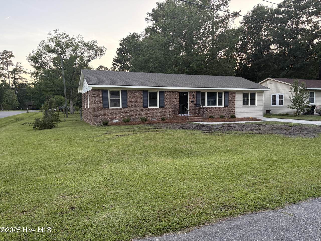 620 Orange Street - Photo 1
