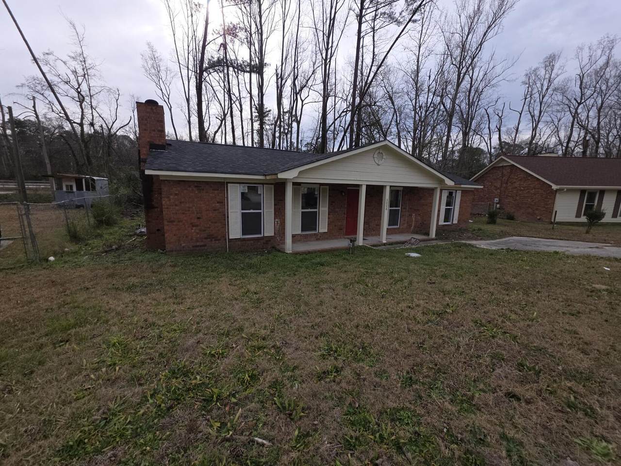 3008 Mistletoe Avenue - Photo 1