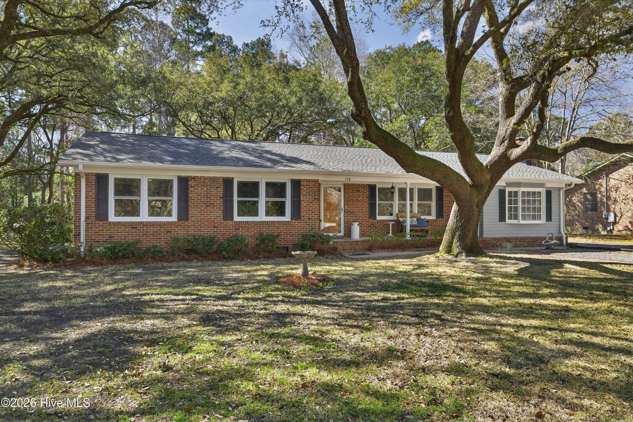 110 Live Oak Drive - Photo 1