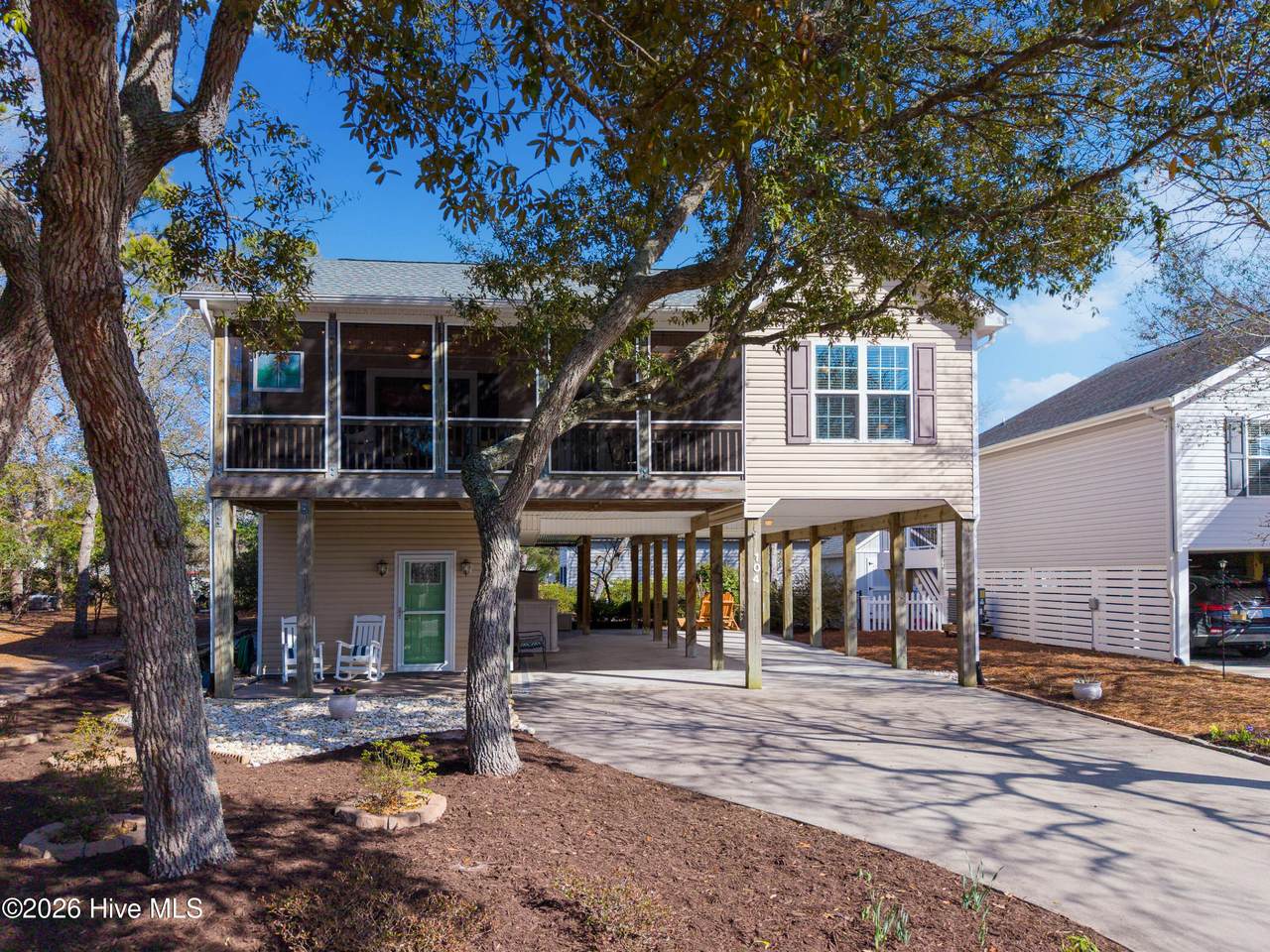 104 21st Street - Photo 1