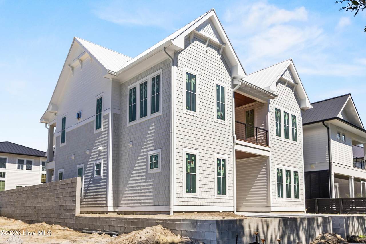 333 Airlie Road - Photo 1