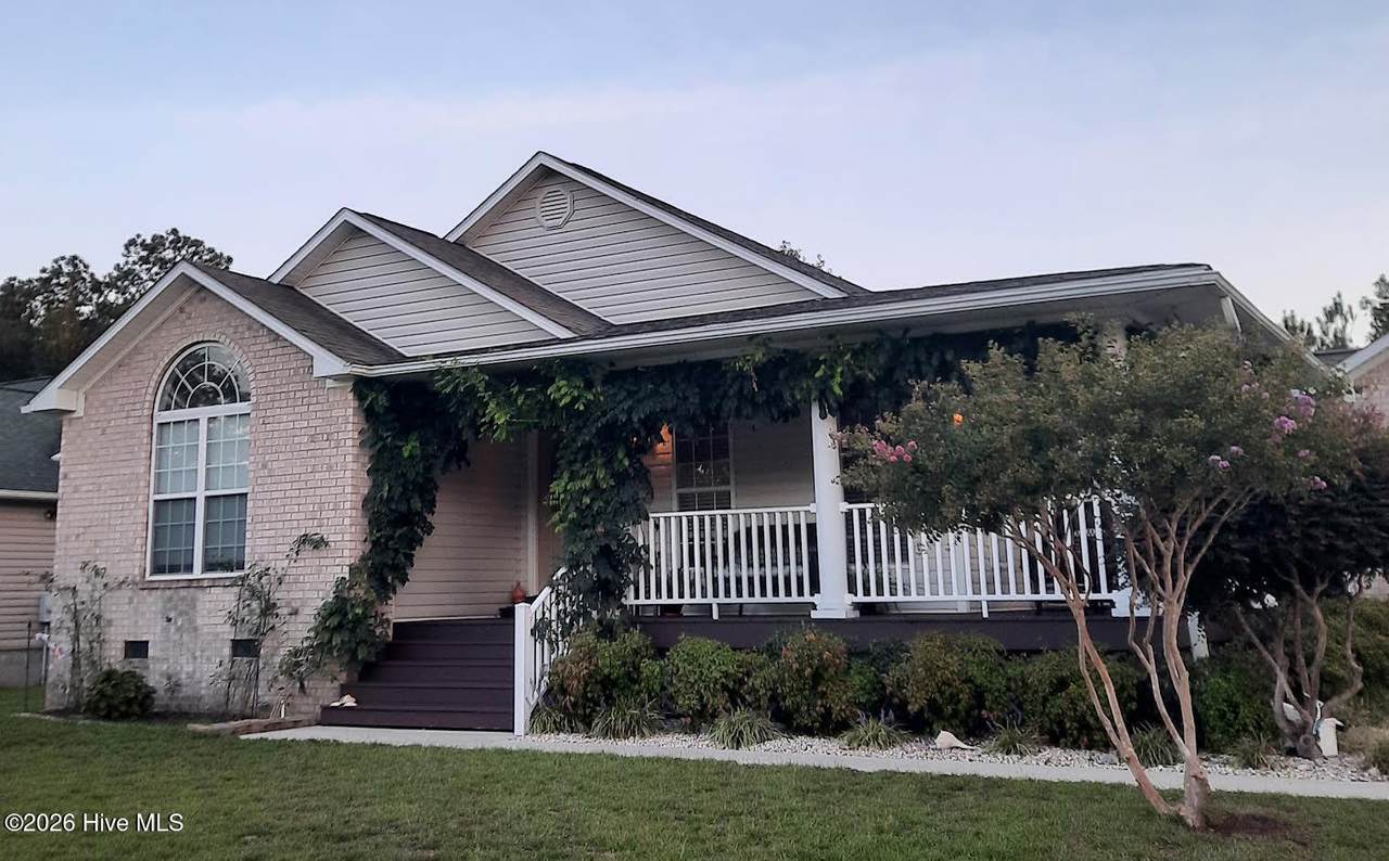 227 Ivybridge Drive - Photo 1