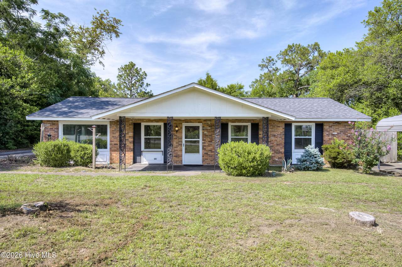 2107 Faircrest Avenue - Photo 1