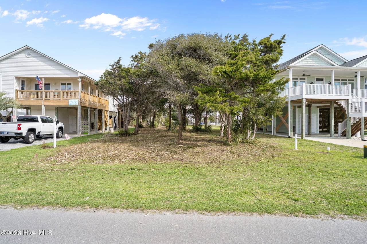 2606 Dolphin Drive - Photo 1