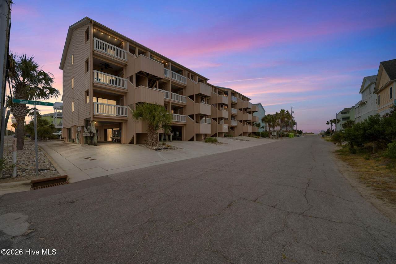 1600 Canal Drive - Photo 1