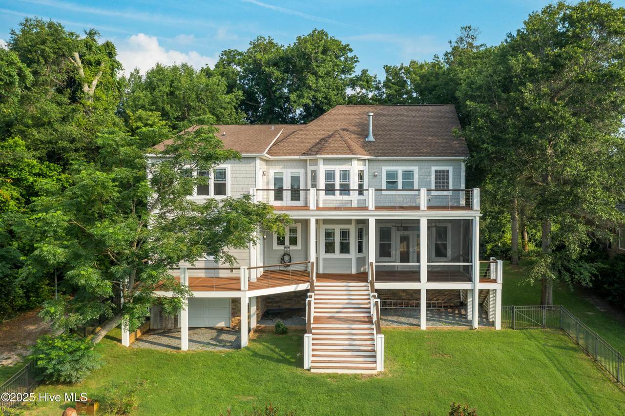 1911 Middle Sound Loop Road - Photo 1