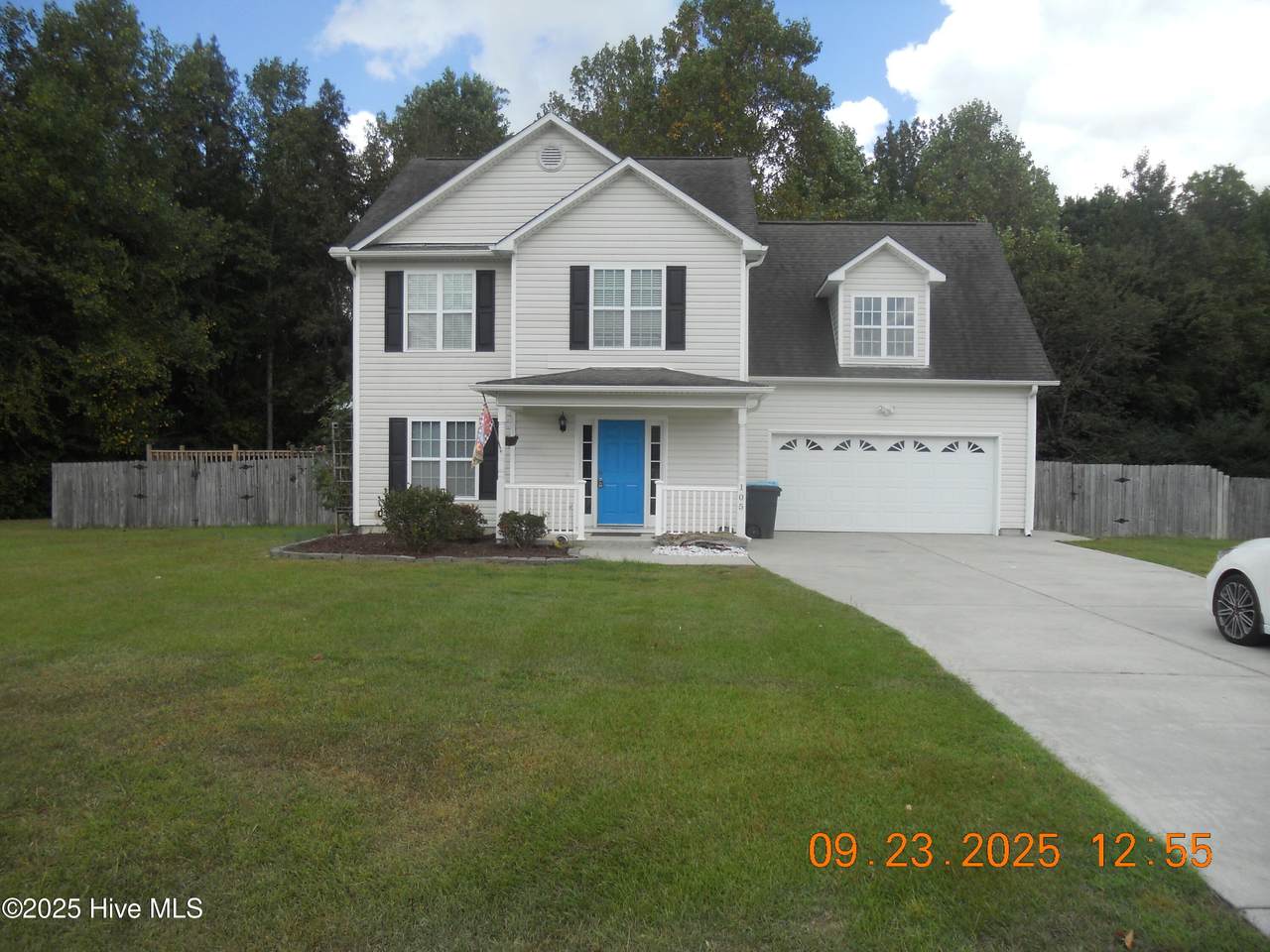 105 Spring Leaf Lane - Photo 1