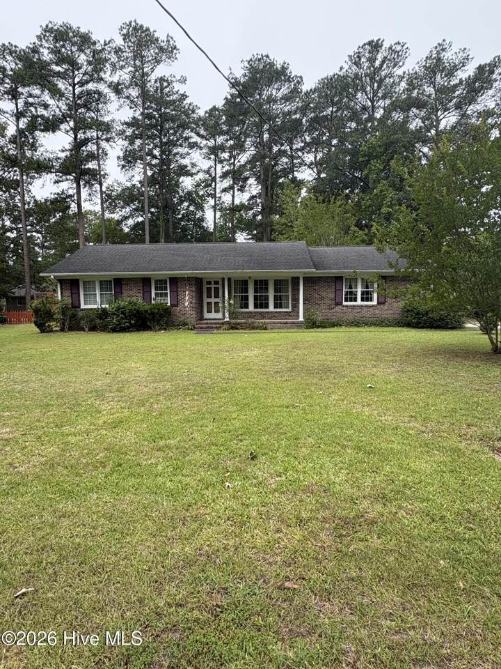 209 Oak Drive - Photo 1