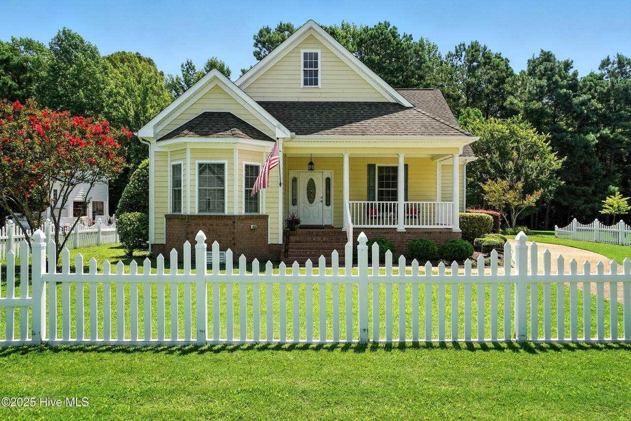 121 Shenandoah River Drive - Photo 1