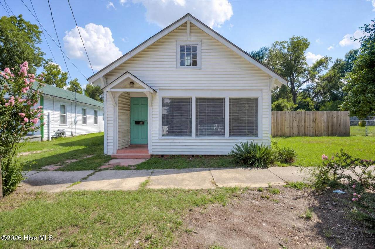 1736 Fenwick Street - Photo 1