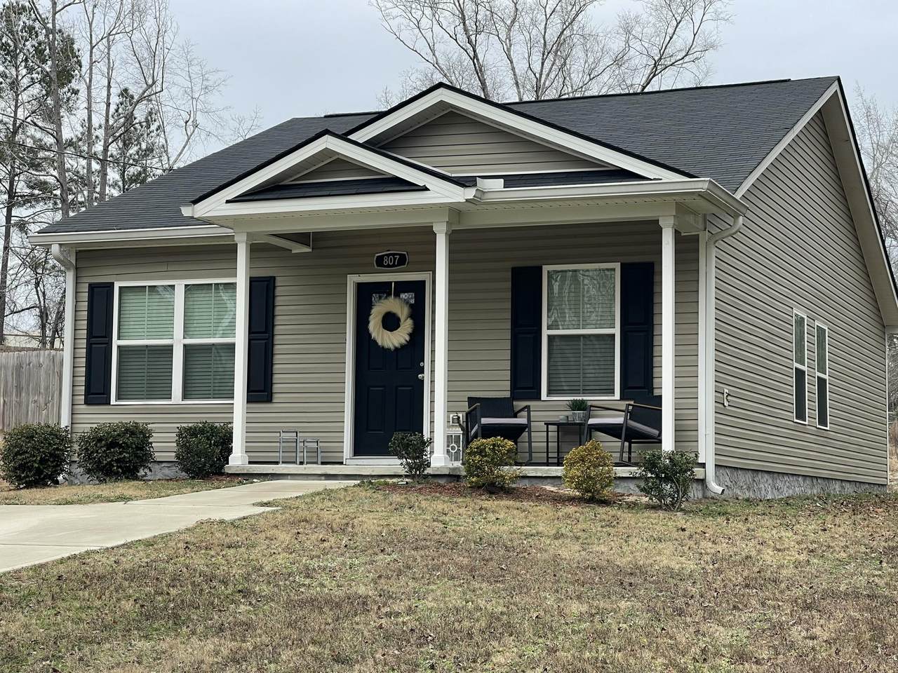 807 Stephens Street - Photo 1