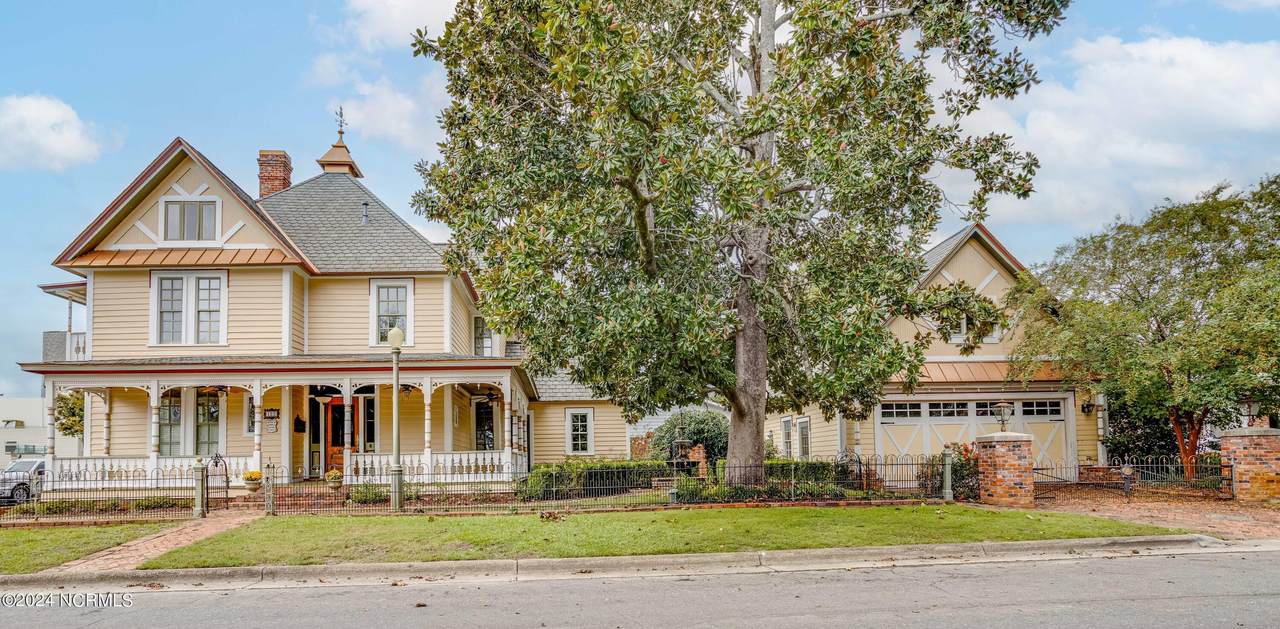 122 Academy Street - Photo 1