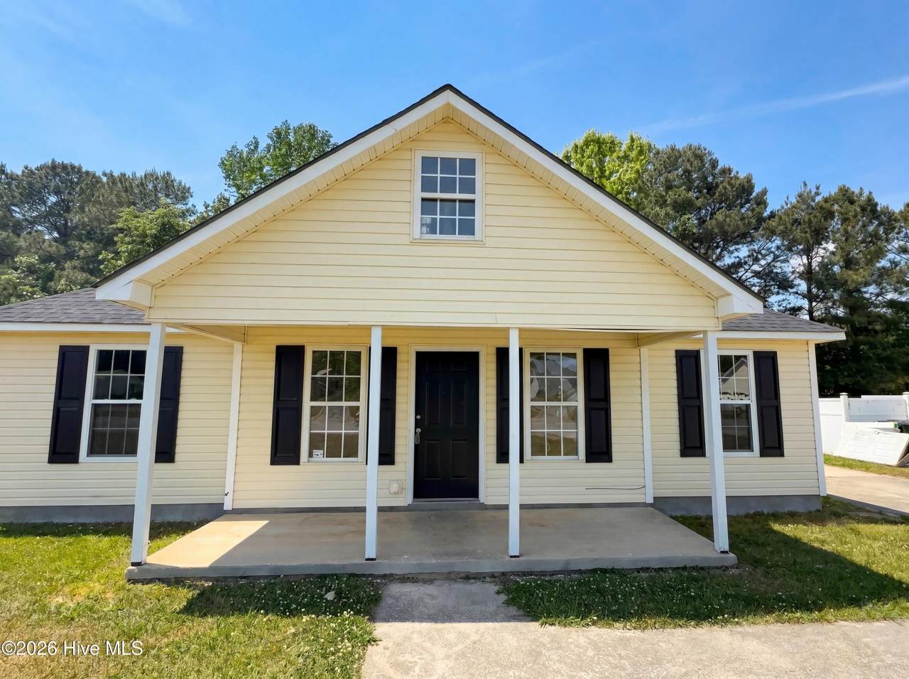 212 Katie Drive - Photo 1