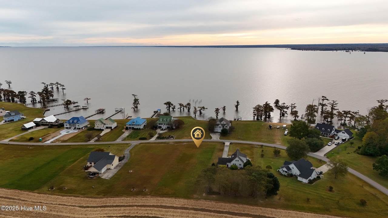 419 Batchelor Bay Drive - Photo 1