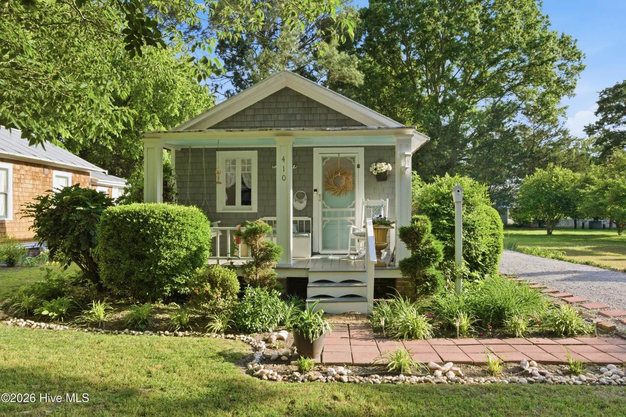 410 Elliott Street - Photo 1