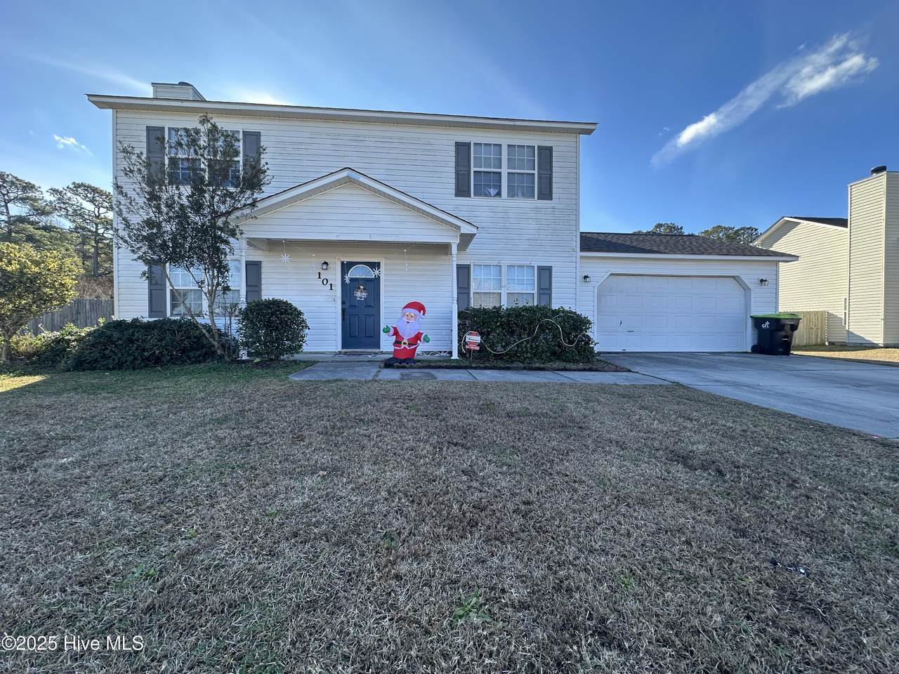 101 Spain Drive - Photo 1