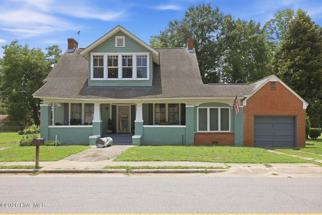 221 Washington Street - Photo 1