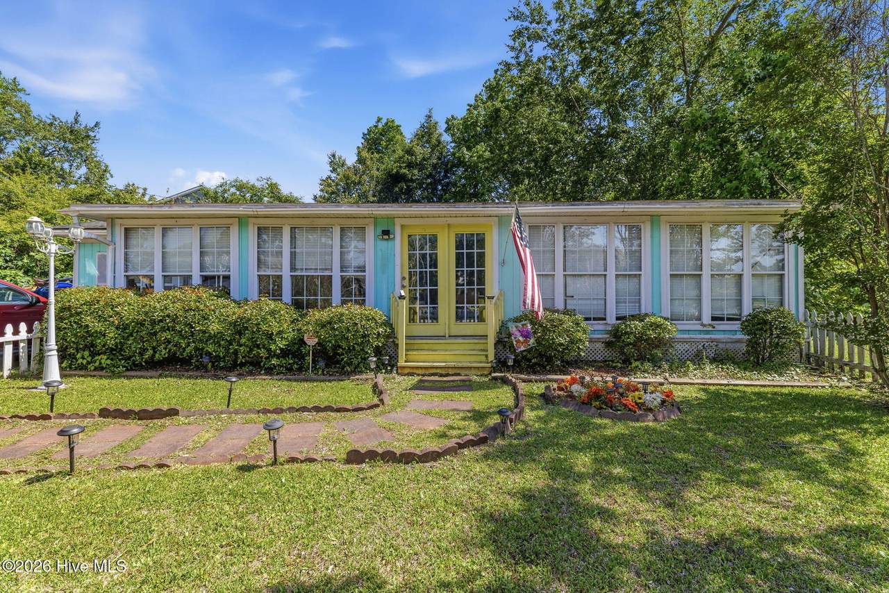 237 Antoinette Drive - Photo 1