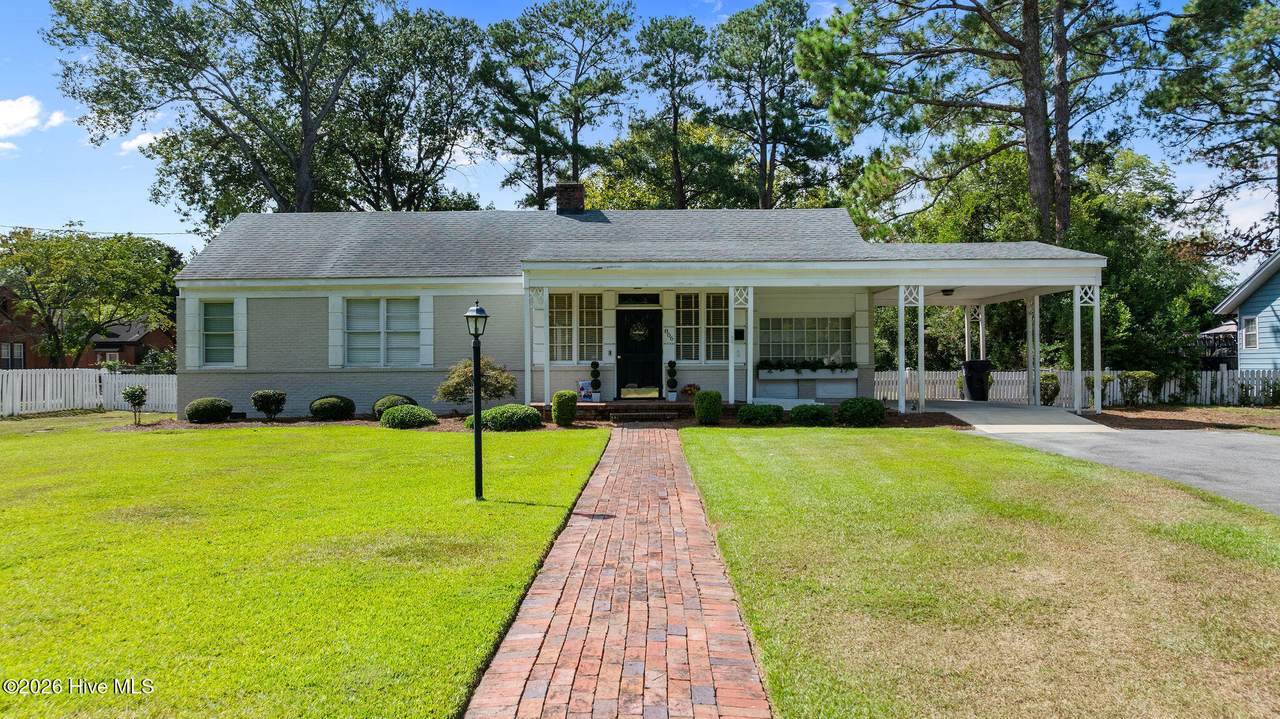 806 Beech Street - Photo 1