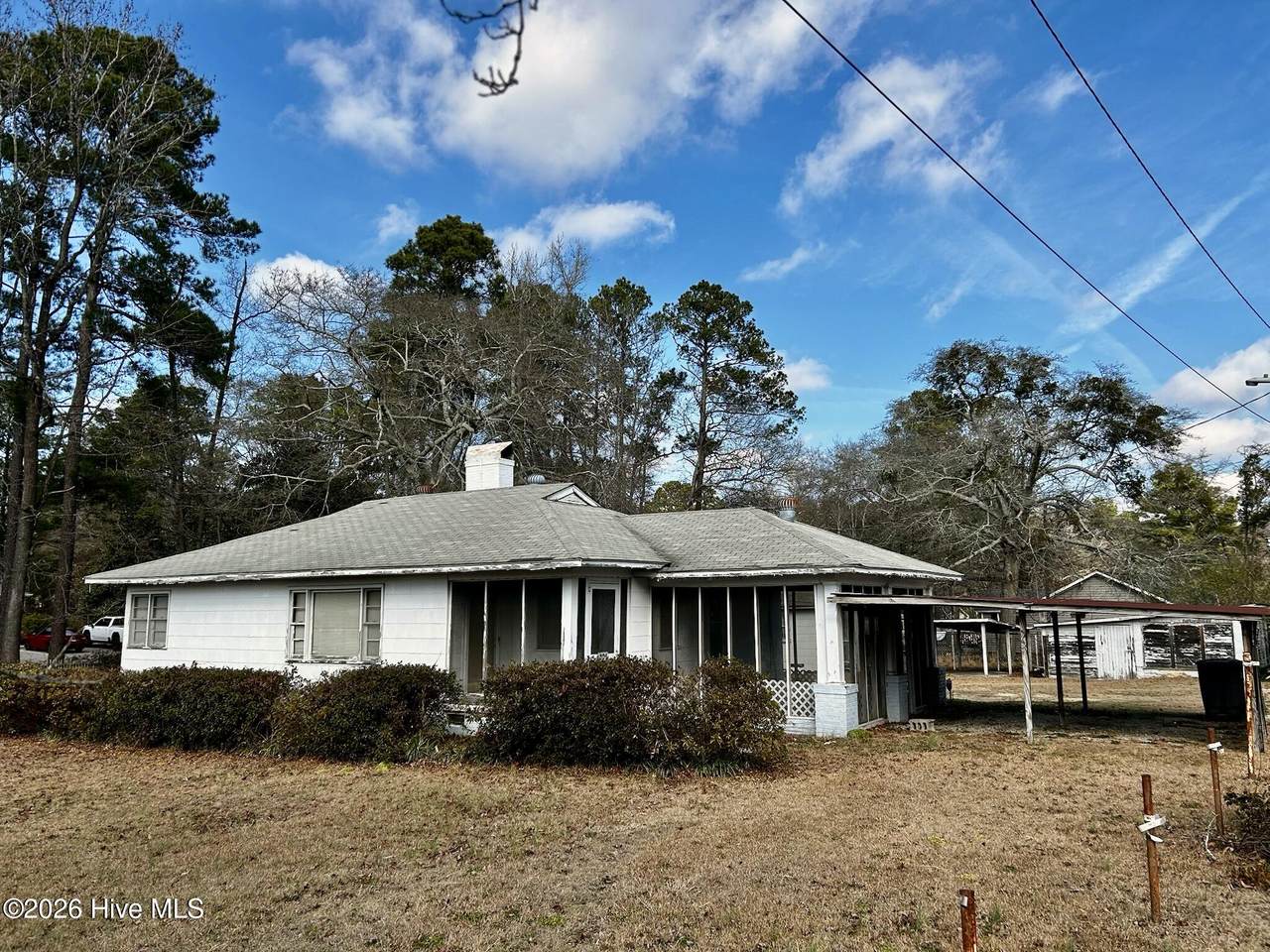 101 Mcarthur Drive - Photo 1