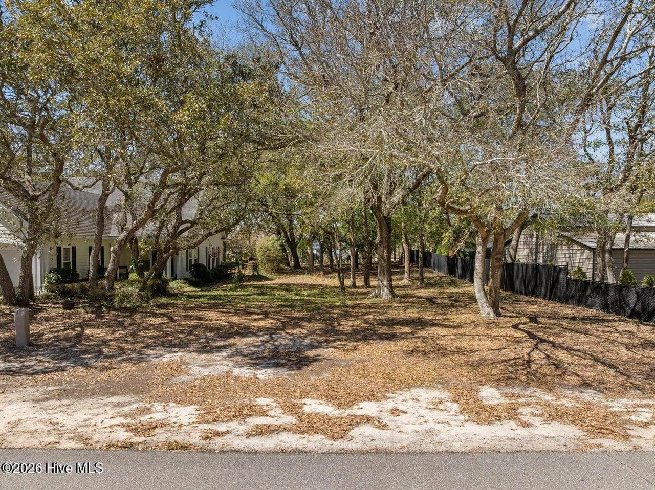 121 13th Street - Photo 1