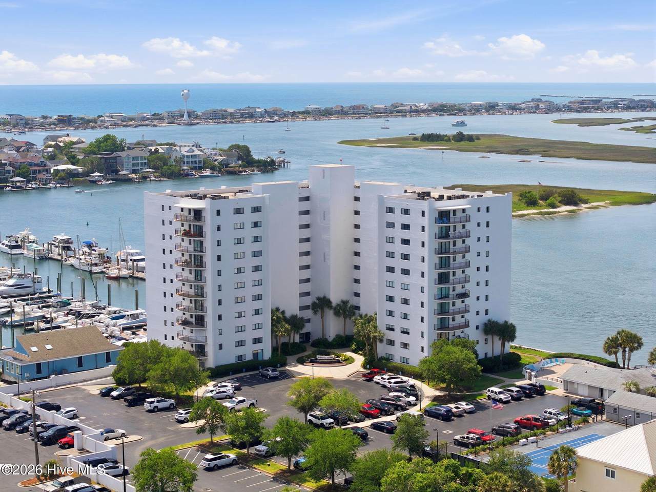 322 Causeway Drive - Photo 1