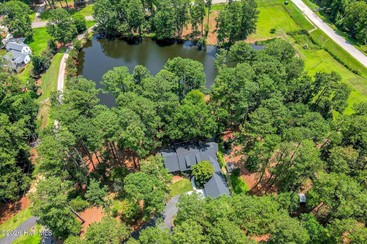 844 Point Comfort Road - Photo 1