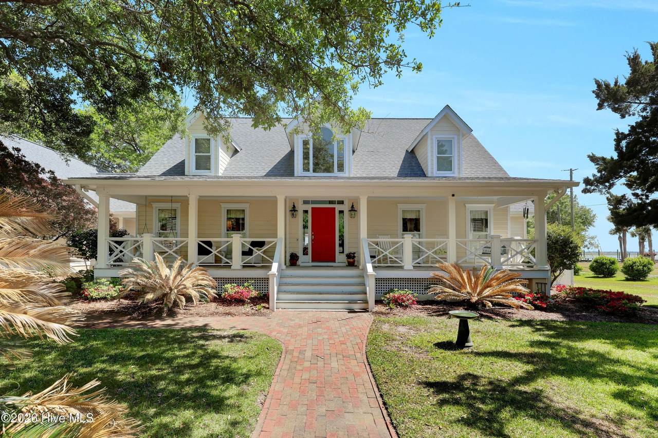 611 Moores Landing Road - Photo 1