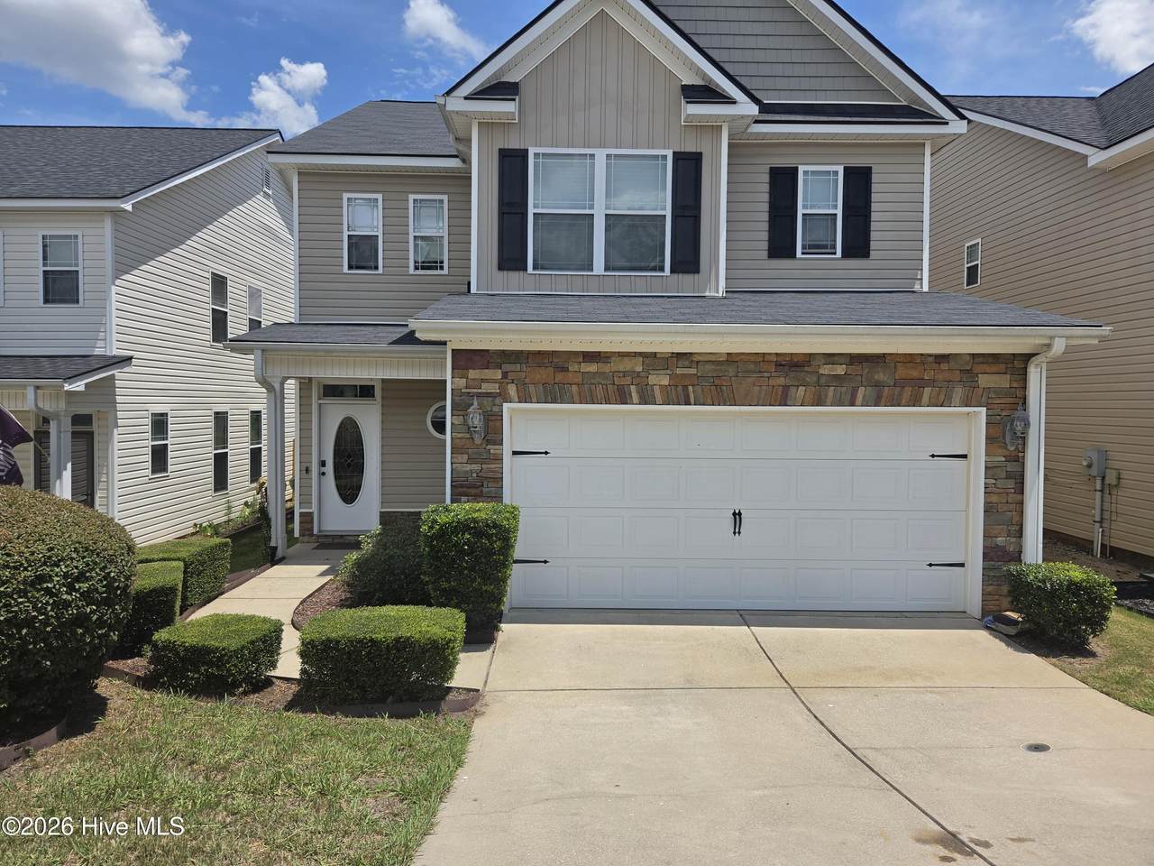 632 Dunrobin Lane - Photo 1