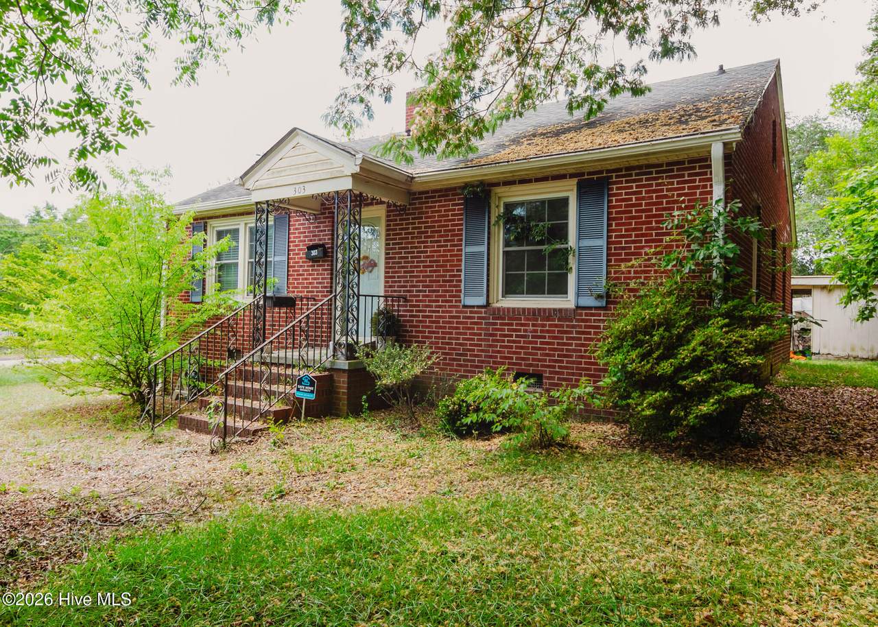 303 Myrtle Avenue - Photo 1
