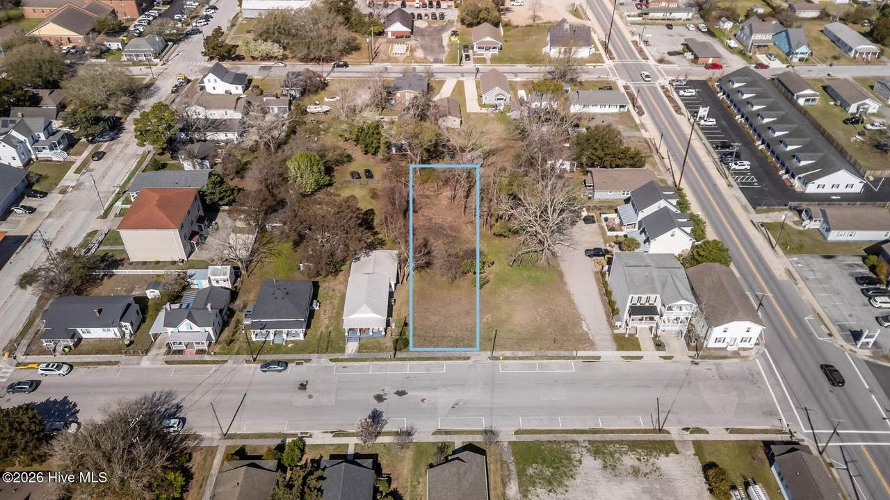 309 Pollock Street - Photo 1