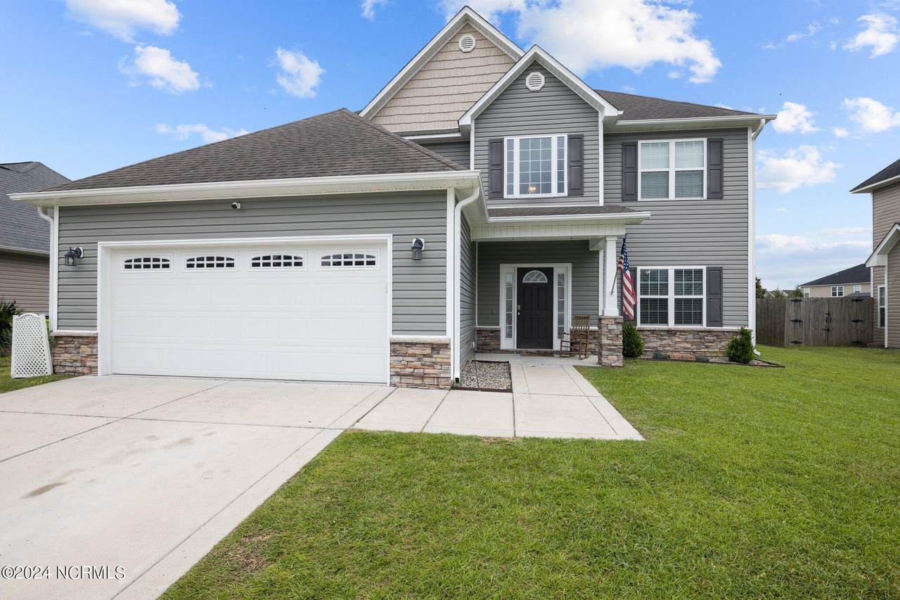 3204 Hardee Farms Drive - Photo 1