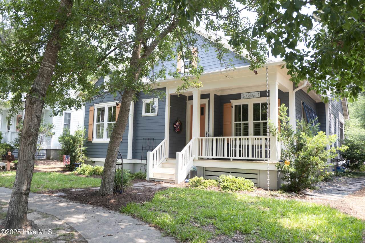 408 Fire Fly Lane - Photo 1