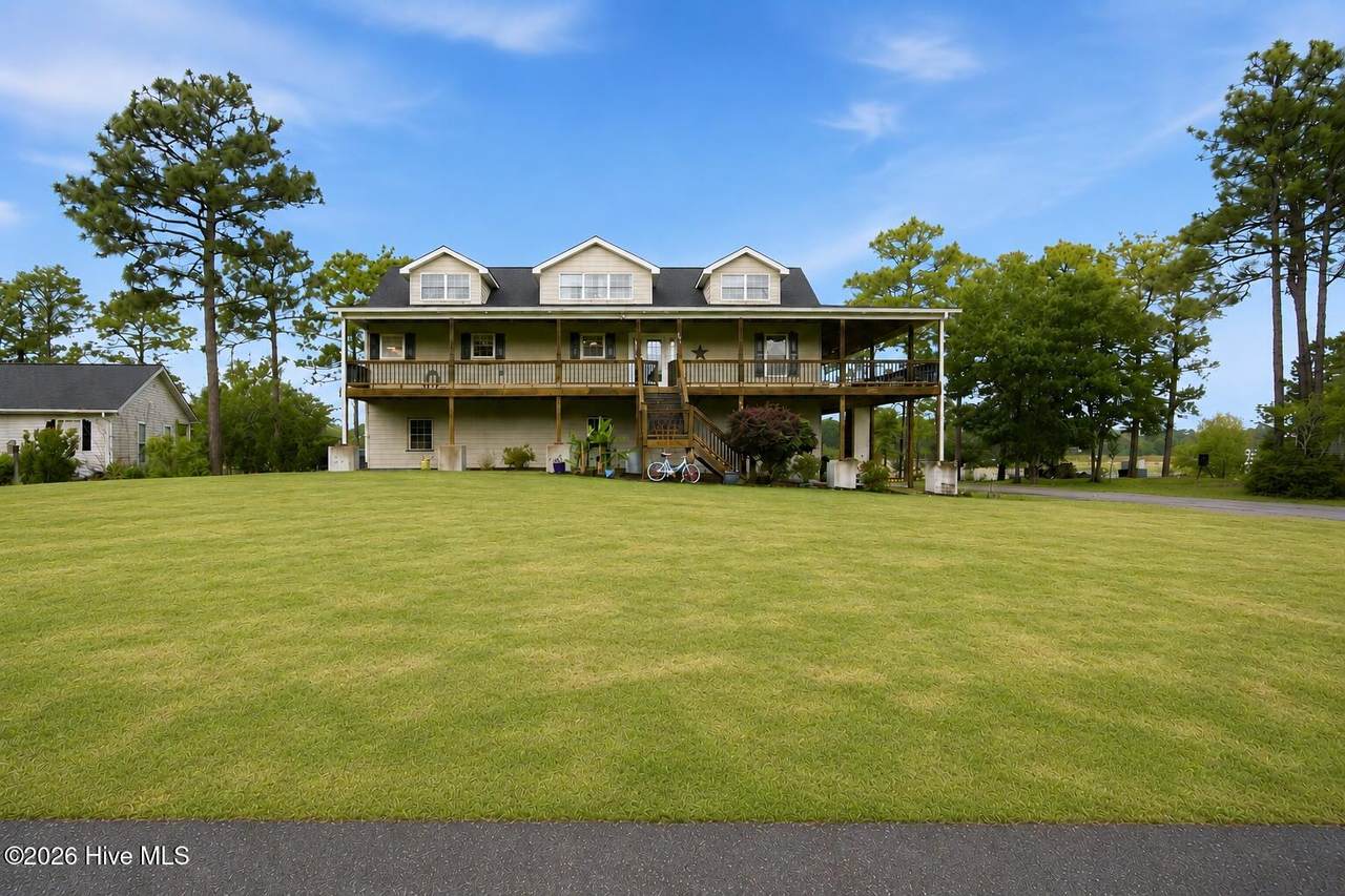 354 South Shore Drive - Photo 1