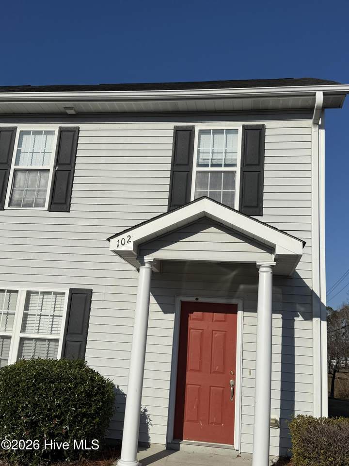 102 Lincoln Place Circle - Photo 1