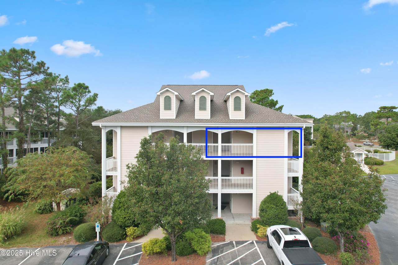 3350 Club Villas Drive - Photo 1